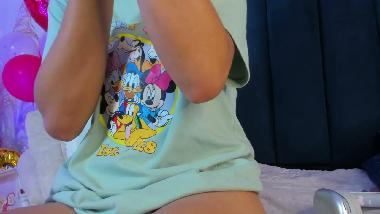 _anette cam nude 14 February 2026