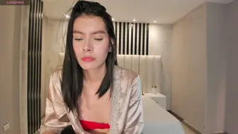 niasalvatore feet nude