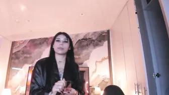 susanvilla cam nude (02-15-2026)