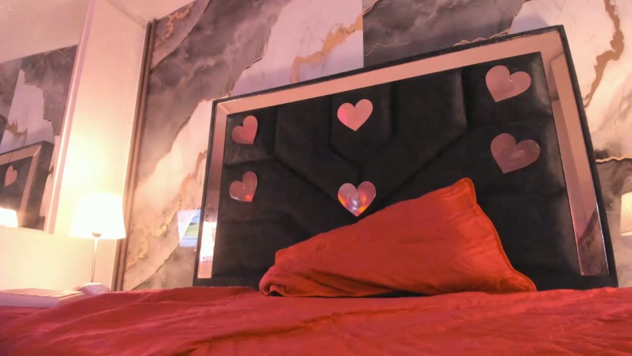 susanvilla cam nude (02-15-2026)