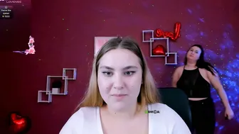 Miles_candy lesbian hot live cam video
