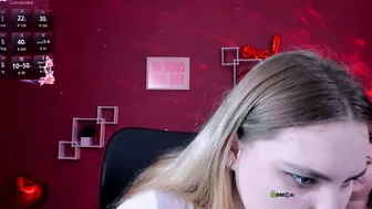 Miles_candy lesbian hot live cam video