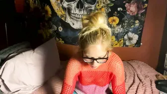 milf4everjenna (02/16/2026) feet