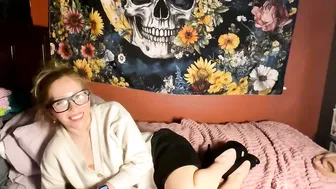 Milf4everjenna nude cam video 16 February 2026