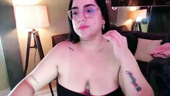 _sofiajones_ bigboobs cam sex