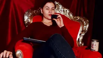 mistressfabiola posing on webcam 16 February 2026