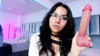 Hollypeach_ porn video (02-17-2026)