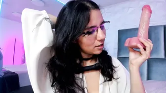 Hollypeach_ porn video (02-17-2026)