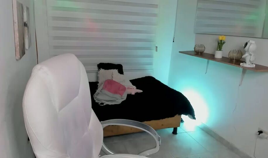 caroline_rodriguez_9 amateur webcam video 17-Feb-2026