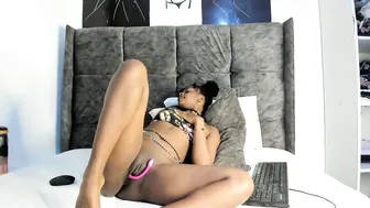 bella_thequeen recorded nude video 711044