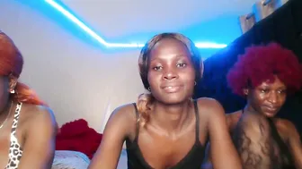 Essy_hero fetish porn video chat