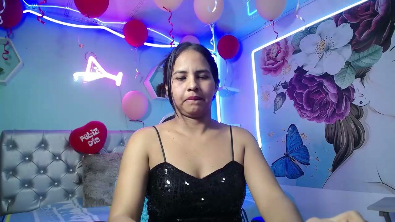 Nicol_ross19 porn cam 17 February 2026
