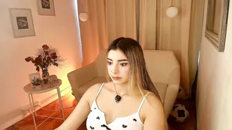 rousee_v recorded nude video 713133