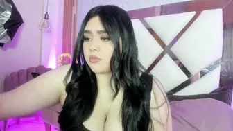 im_bunny__ posing on cam 02/17/2026