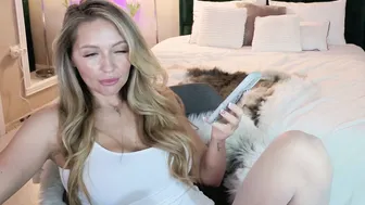 joannee posing on cam 17-Feb-26