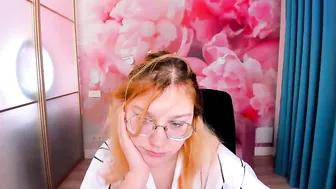 angelinalow recorded nude video 713319