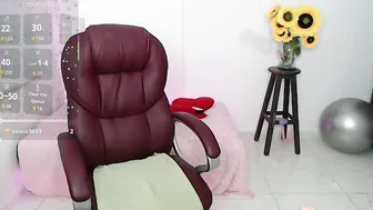 Lilly_milf 02-17-2026