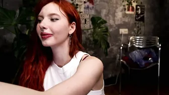Christine_bae skinny on live cam