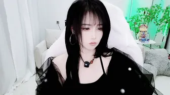 zhen0 cam porn (02-17-2026)