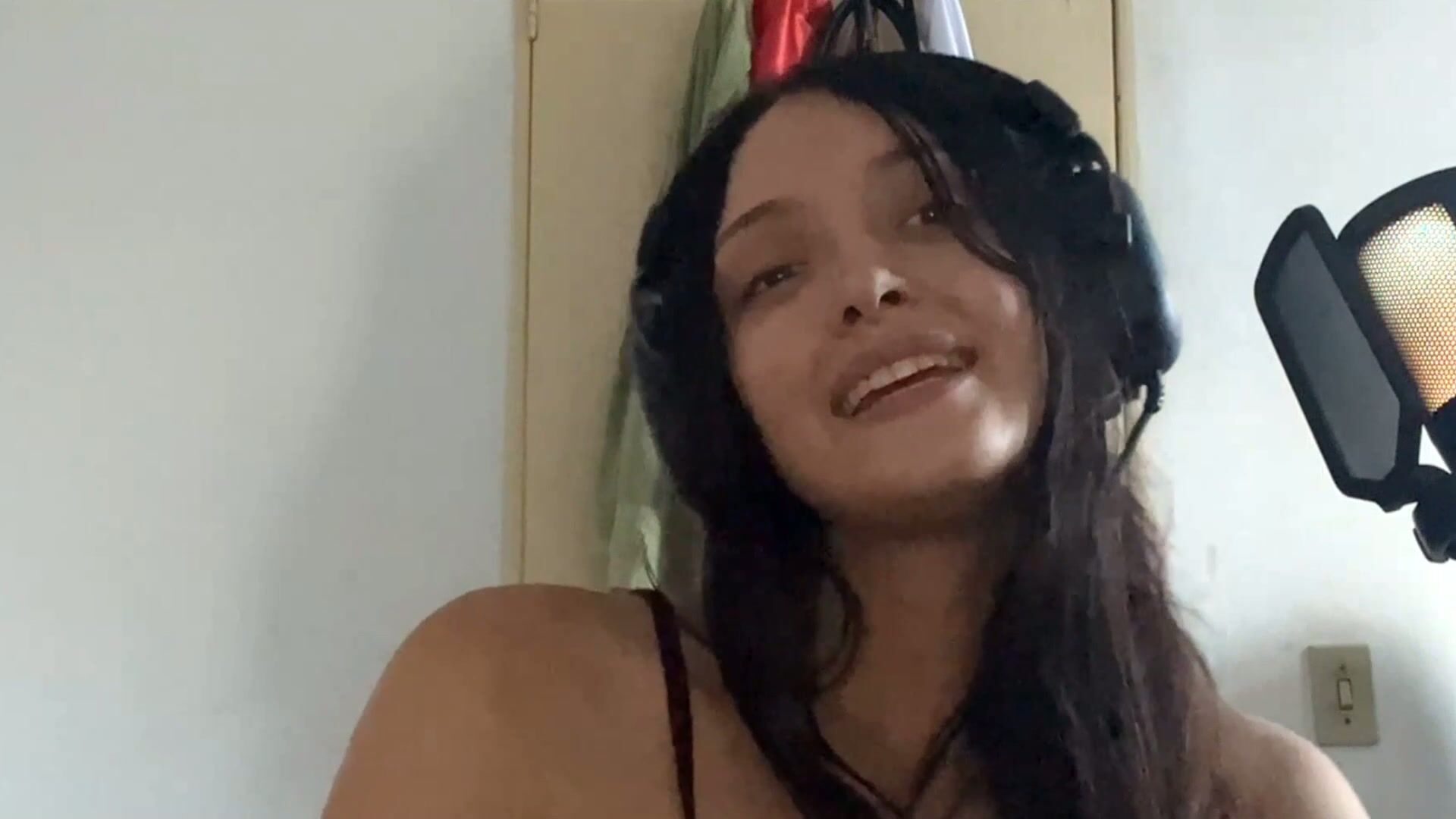 Indiraparrinello 18 cam sex chat