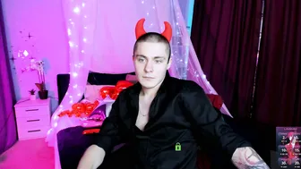 Thomas_crow camvideo - 18-Feb-26