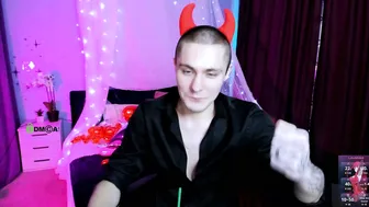 Thomas_crow camvideo - 18-Feb-26
