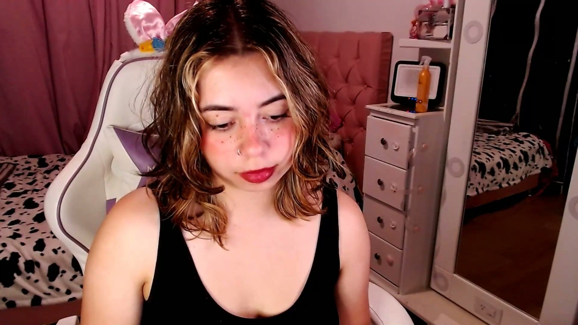 Golden_gingerkitty amateur cam show - 18-Feb-2026