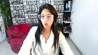 sub_scarlett_ (02/18/2026)