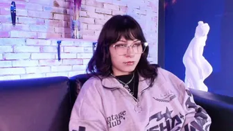 kitty_malach sex chat 02-18-2026