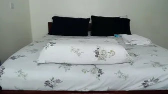 dark_qween 02/18/2026 cam chat