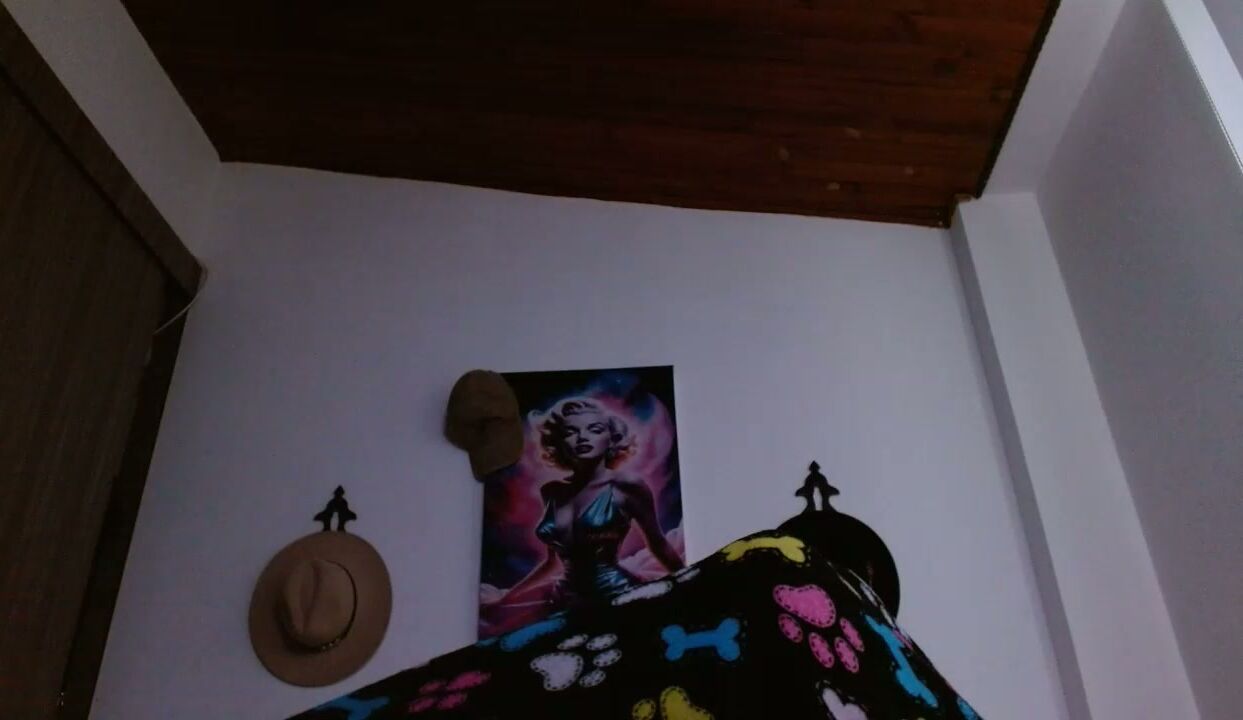 Crystal_starx amateur cam show (02-18-2026)