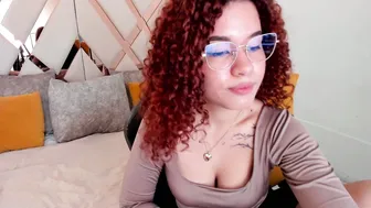 avrilwayne nude chat 02-18-2026