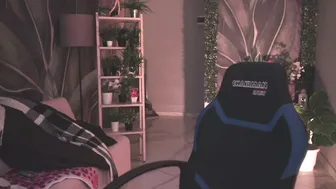 Oliviamcclean chat sex 18-Feb-26