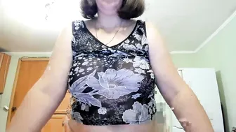 black__bird posing on cam 18-Feb-2026