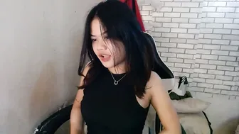 hoelyfloryn asian sex cam chat