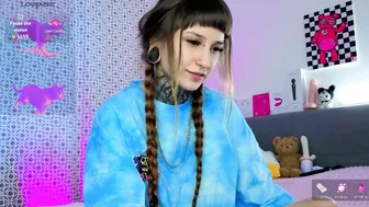 Lilith_poison sex cam chat 02-19-2026