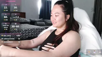 sexypenguin13 bigboobs naked on cam
