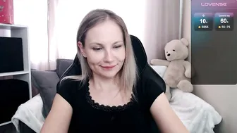 Sunny_bunny6 nonude on webcam