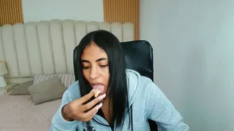 shaneelle bigboobs sex cam chat