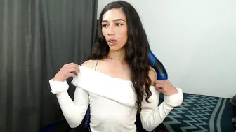 Pupi_wolf ass live cam show