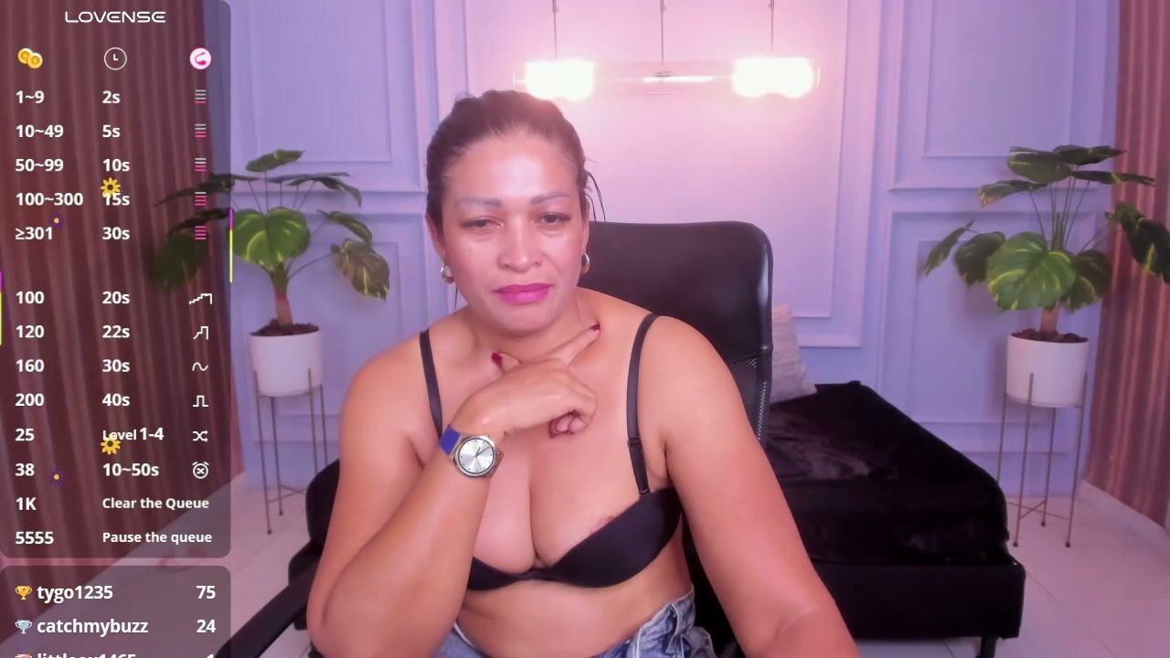 Catherin_stone on live cam - 19-Feb-2026