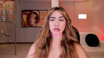anniemonroe1 (02-19-2026) latina