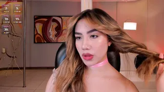 anniemonroe1 (02-19-2026) latina