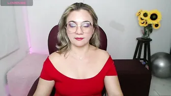ana_hotmilf 02-20-2026 glasses