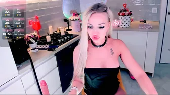 lola_bombita stream naked on cam