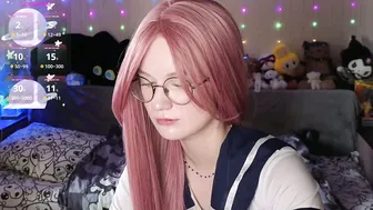 Kiki_blue_eyes 20-Feb-2026 petite