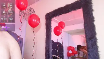 isis_jhempss on cam posing on cam