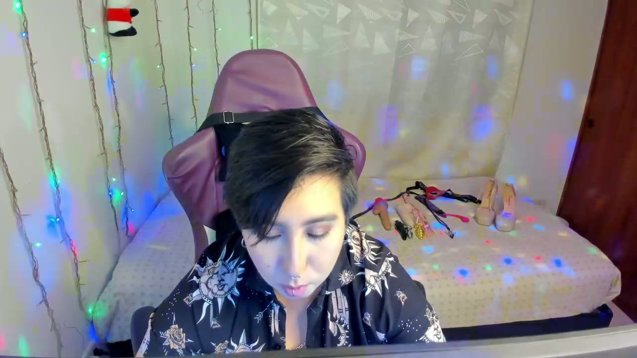Rossedemond30 cam girl - (02-21-2026)