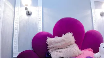 bonniie_22 18 on live cam