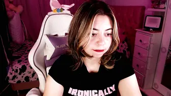 golden_gingerkitty recorded nude video 726997